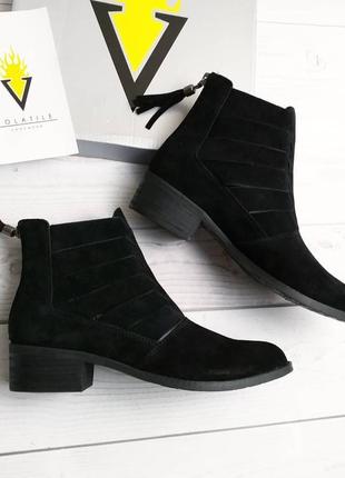 Volatile оригинал черные замшевые ботинки 37р бренд из сша