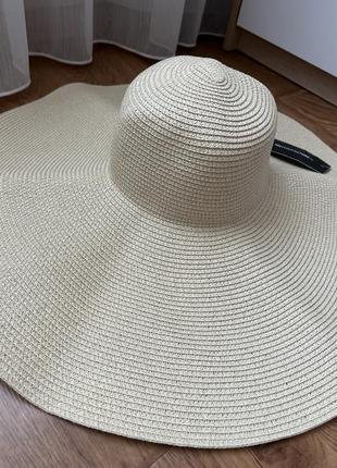 Соломенная шляпка с длинными бортиками pretty little thing2 фото
