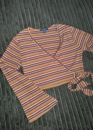 Укороченная кофта в полоску