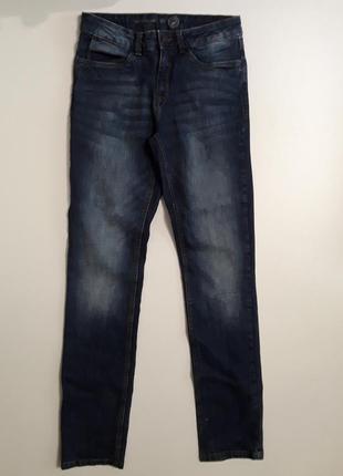 Фирменные джинсы