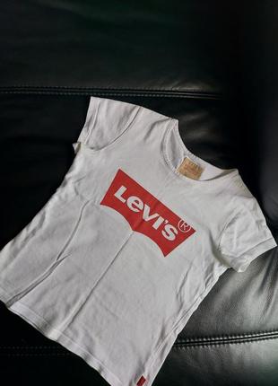 Дитяча футболка levis (7-8 років)