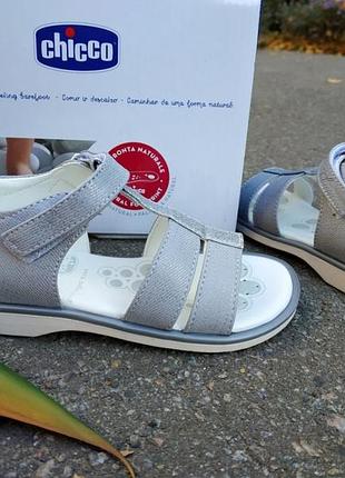 Новые босоножки (сандалии) chicco clivia с закрытой пяткой