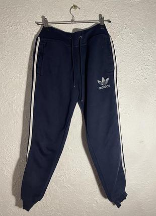 Женские спортивные штаны от adidas
