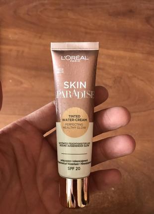 Тональный увлажняющий крем с натуральным сияющим финишем l`oréal paris skin paradise тон 02 light1 фото