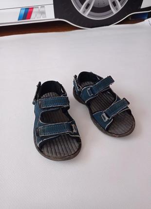 Karrimor. сандалии на мальчика 25-26 размер.1 фото