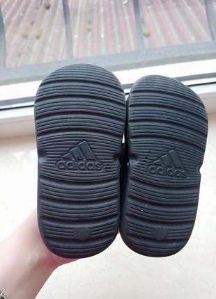 Оригінальні босоніжки adidas3 фото