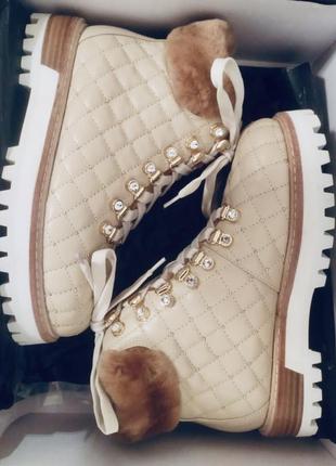 Зимние ботинки