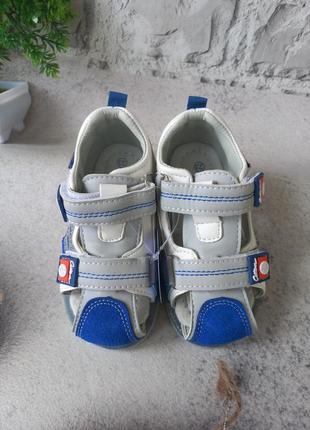 Дитячі шкіряні босоніжки сандалі2 фото
