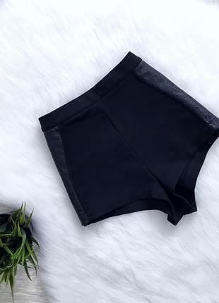 Шорты  с кожаными вставками, высокая посадка- от фирмы topshop