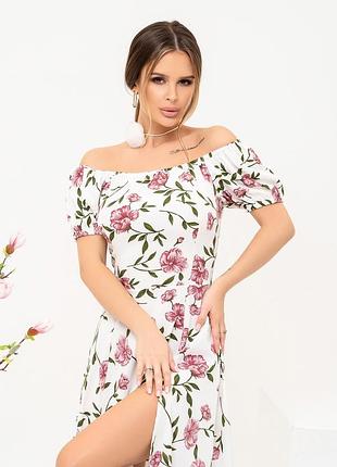 Белое хлопковое платье с открытыми плечами и разрезом