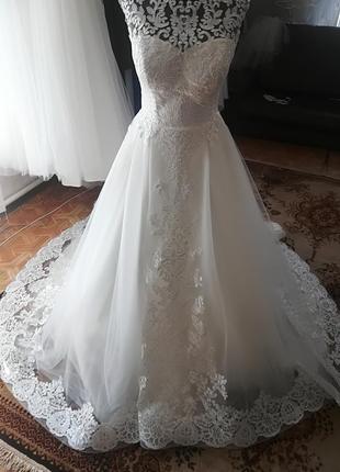 Шикарное свадебное платье 46-48 размер