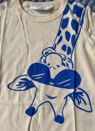 Яркая, веселая футболка с жирафом4 фото
