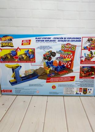 Hot wheels monster trucks blast station  трек хот вілс монстр трак пригоди на станції4 фото