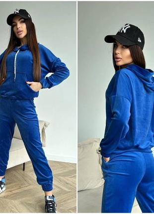 Велюрові костюми8 фото