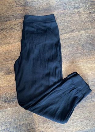 Чорні брюки вкорочені брюки alexander wang оригінал черные базовые брюки классические брюки зауженные брюки3 фото