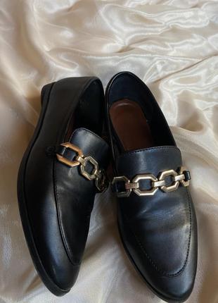 Черные лоферы zara