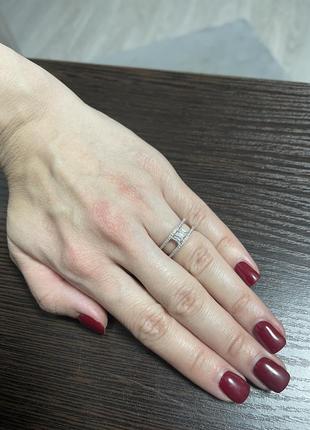 Срібні каблучки 925 з фіанітом 7