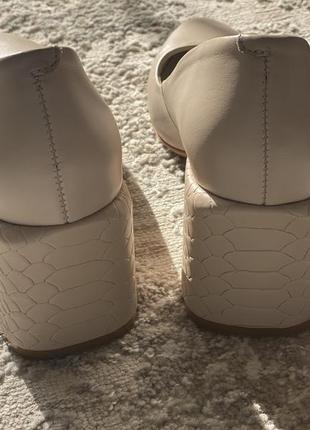 Кожаные женские туфли беж2 фото