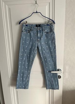 Джинсы прямые