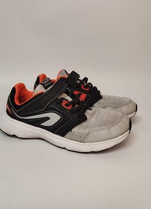 Decathlon літні кросівки 21,5 см