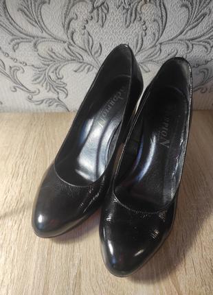 Туфлі чорні