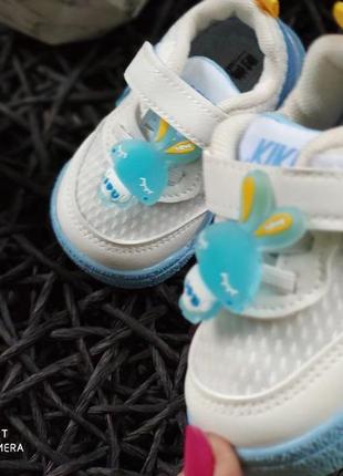 Кроссовки 3