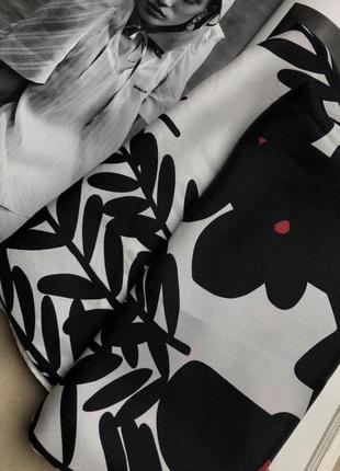 Большой шелковый платок в цветы платок натуральный шелк цветочный принт цветы абстракция в стиле marimekko6 фото