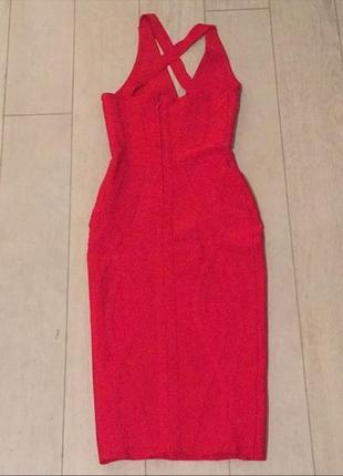 Шикарное красное платье бандаж house of cb7 фото