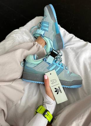 Трендовые кроссовки adidas forum x bad bunny blue tint голубые с серым3 фото