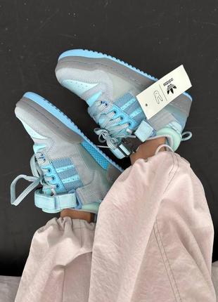 Трендовые кроссовки adidas forum x bad bunny blue tint голубые с серым4 фото