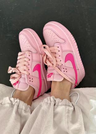 Нереальные женские кроссовки nike sb dunk low triple pink розовые