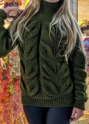 Женский вязаный свитер ручной работы "мега-листья"3 фото