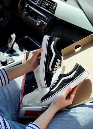 Vans old skool black and white