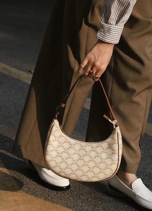 Сумка сумочка багет в стиле celine ava in triomphe canvas сеnn bottega vnetta prada gucci zara mango coach новая белая