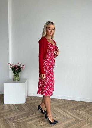 Женский деловой стильный классный классический удобный модный трендовый костюм модная юбка юбка и топ топик зеленый красный8 фото