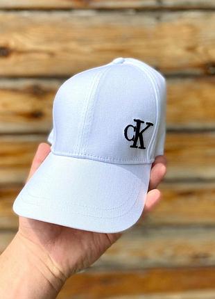 Летняя кепка бейсболка унисекс с нашивкой "calvin klein" (кальвин кляйн) белая (нd-274-2)