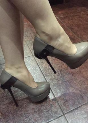 Жіночі туфлі3 фото