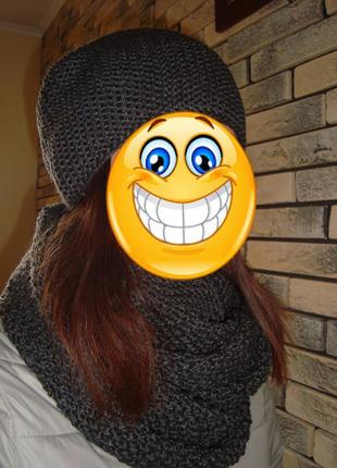 Шапка в'язана сіра