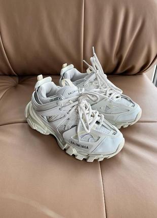 Женские кроссовки топ 🥭