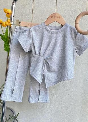 Костюм для девочки ,футболка +брюки
