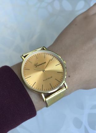 Наручные женские тонкие часы geneva женева с металлическим ремешком золотистые1 фото