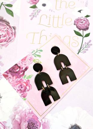 Стильні сережки каскад