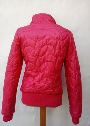 Красная спортивная короткая стёганая курточка adidas, маленький размер.8 фото