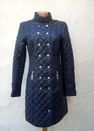 Стильная стёганая синяя удлененная куртка fashion,тренч,маленький размер.1 фото