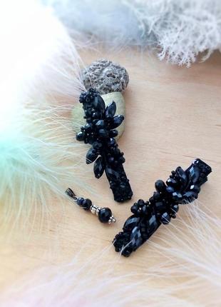 Цветок ночи две заколки вышивка пара для тонких волос чёрный вечернее украшение на выпускной торжество стильный подарок2 фото