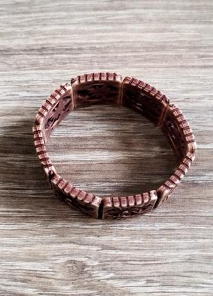 Красивый браслет