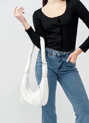 Женская сумка, компактная и удобная hobo - белая6 фото