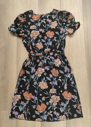 Стильна сукня з квітковим принтом2 фото