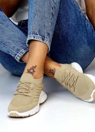 Текстильні жіночі кросівки бежевого кольору на шнурівці, текстильні кросівки на шнурівці
