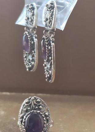 Очень красивый дизайнерский набор гарнитур камней натуральный аметист мельхиор измельчения кольца серьги7 фото